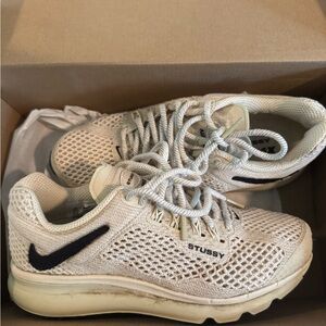 Stussy Cream and Black Athletic Shoes